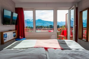 Hôtel Elite - familiale avec vue sur les Alpes Valaisanne et à proximité du Golf Jack Niklaus